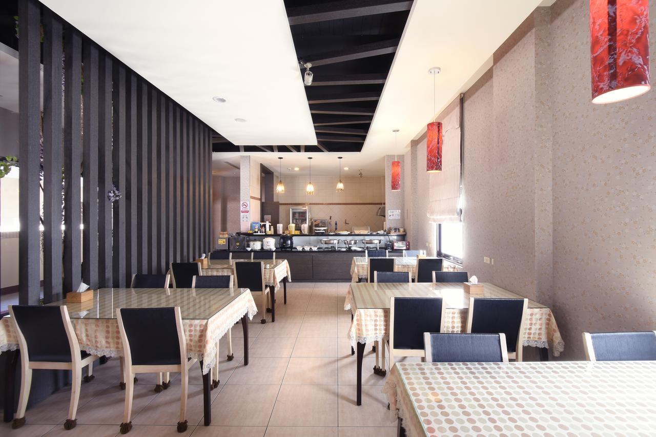 Sun Garden Motel Kaohsiung Exterior photo