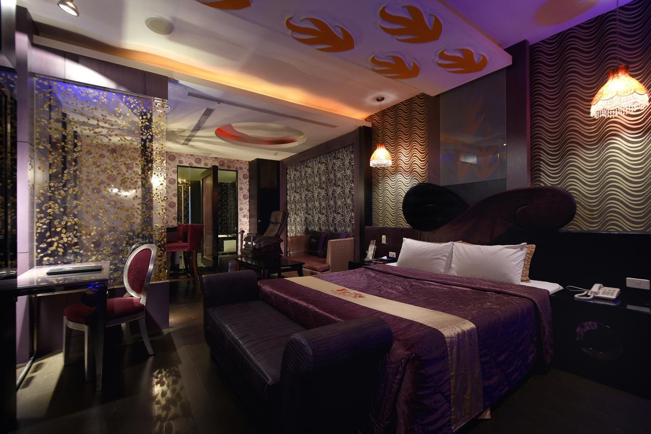 Sun Garden Motel Kaohsiung Exterior photo