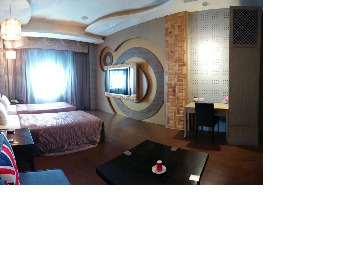 Sun Garden Motel Kaohsiung Exterior photo