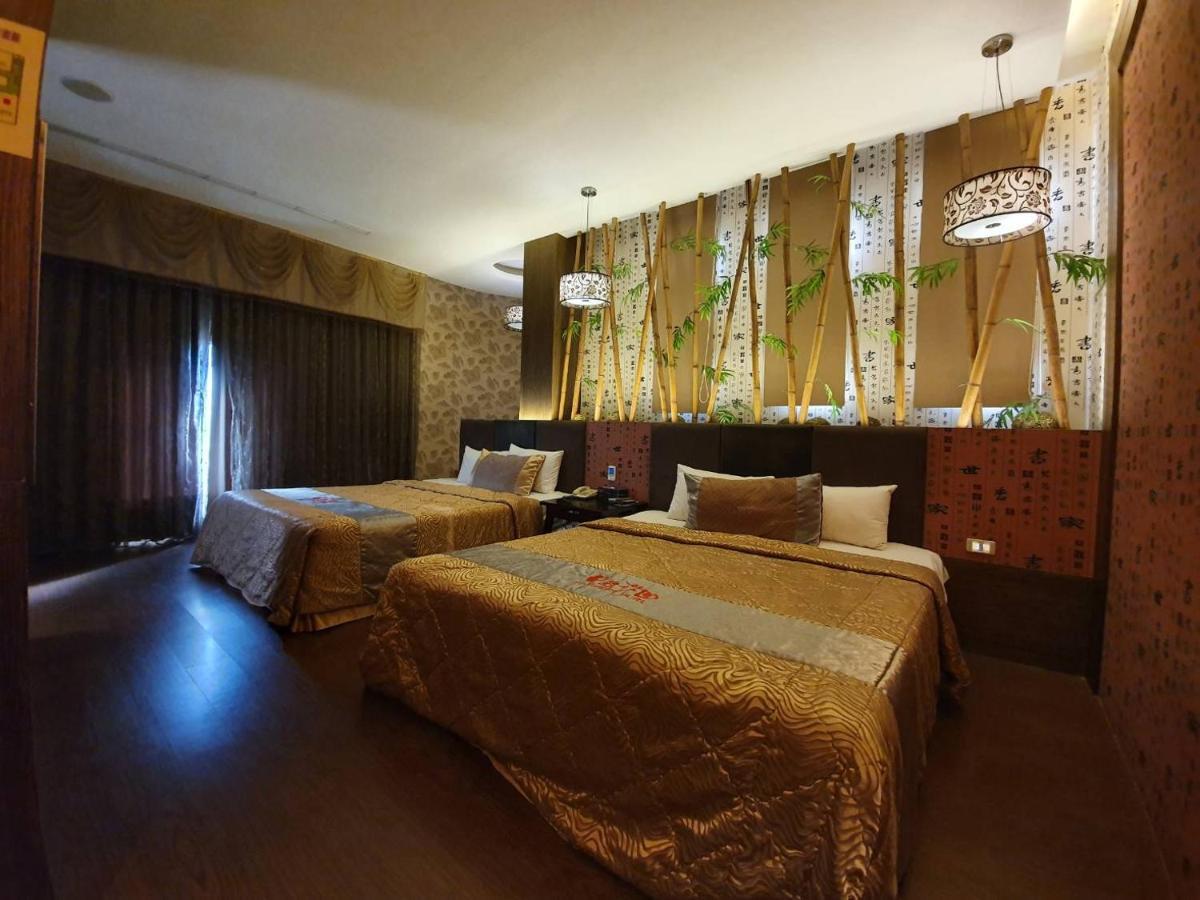 Sun Garden Motel Kaohsiung Exterior photo