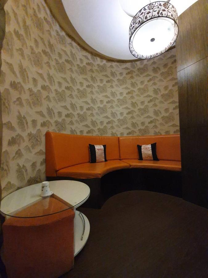 Sun Garden Motel Kaohsiung Exterior photo